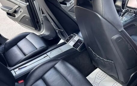 Porsche Panamera II рестайлинг, 2010 год, 2 000 000 рублей, 16 фотография