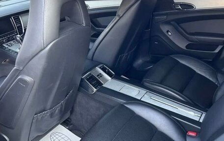 Porsche Panamera II рестайлинг, 2010 год, 2 000 000 рублей, 17 фотография