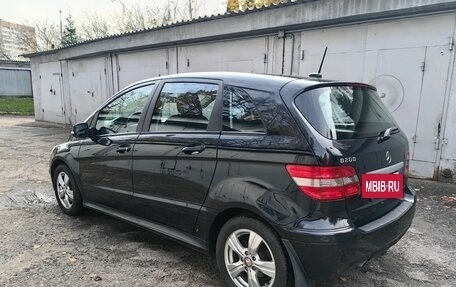 Mercedes-Benz B-Класс, 2010 год, 600 000 рублей, 4 фотография
