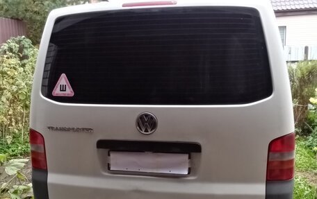Volkswagen Transporter T5 рестайлинг, 2006 год, 950 000 рублей, 2 фотография