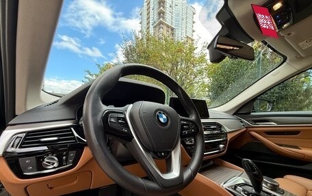 BMW 5 серия, 2018 год, 3 790 000 рублей, 20 фотография