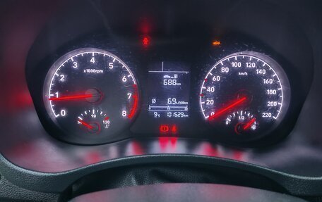 Hyundai Solaris II рестайлинг, 2017 год, 1 200 000 рублей, 8 фотография