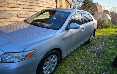 Toyota Camry, 2010 год, 950 000 рублей, 4 фотография