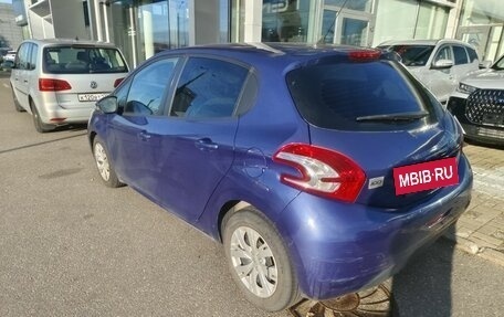 Peugeot 208 II, 2013 год, 599 000 рублей, 3 фотография