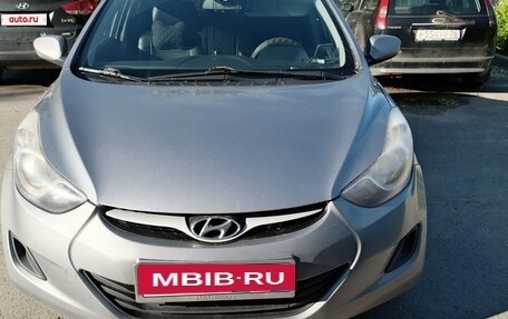 Hyundai Elantra VI, 2013 год, 800 000 рублей, 3 фотография