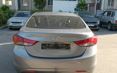 Hyundai Elantra VI, 2013 год, 800 000 рублей, 11 фотография
