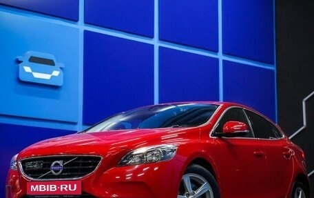 Volvo V40 II рестайлинг, 2014 год, 1 350 000 рублей, 1 фотография