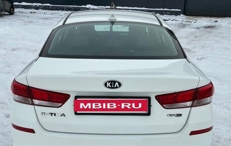 KIA Optima IV рестайлинг, 2019 год, 1 700 000 рублей, 9 фотография