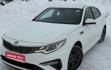 KIA Optima IV рестайлинг, 2019 год, 1 700 000 рублей, 3 фотография