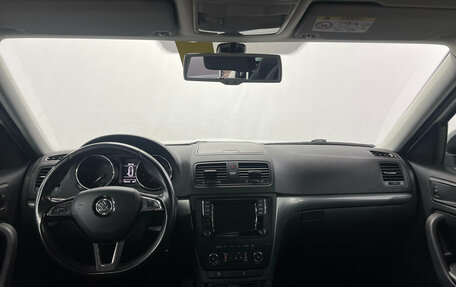 Skoda Yeti I рестайлинг, 2015 год, 1 120 000 рублей, 16 фотография