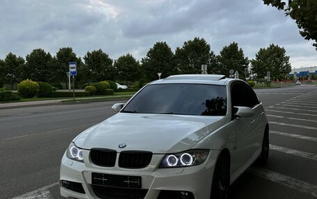 BMW 3 серия, 2007 год, 900 000 рублей, 3 фотография