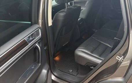 Volkswagen Touareg III, 2015 год, 2 490 000 рублей, 10 фотография