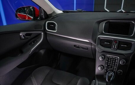 Volvo V40 II рестайлинг, 2014 год, 1 350 000 рублей, 20 фотография