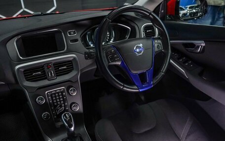 Volvo V40 II рестайлинг, 2014 год, 1 350 000 рублей, 22 фотография