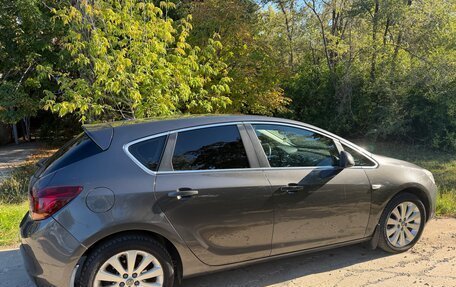 Opel Astra J, 2011 год, 750 000 рублей, 8 фотография