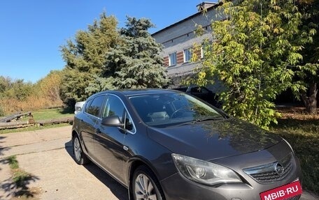 Opel Astra J, 2011 год, 750 000 рублей, 3 фотография