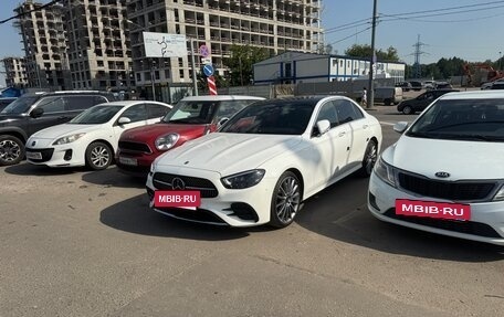 Mercedes-Benz E-Класс, 2022 год, 5 750 000 рублей, 2 фотография