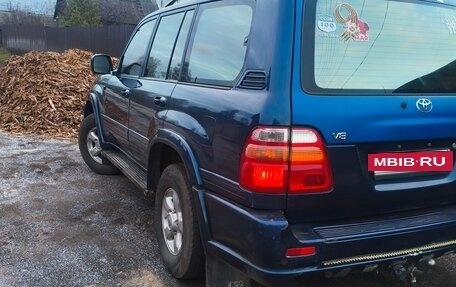 Toyota Land Cruiser 100 рестайлинг 2, 1998 год, 1 300 000 рублей, 4 фотография