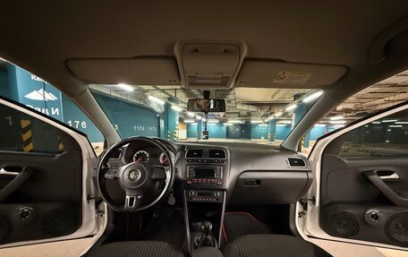 Volkswagen Polo VI (EU Market), 2013 год, 900 000 рублей, 11 фотография