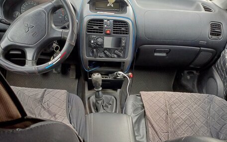 Mitsubishi Carisma I, 2003 год, 220 000 рублей, 3 фотография