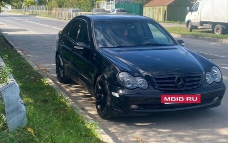 Mercedes-Benz C-Класс, 2003 год, 650 000 рублей, 4 фотография