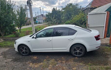 Skoda Octavia, 2018 год, 1 930 000 рублей, 5 фотография