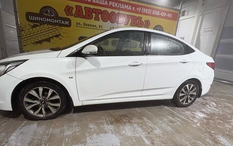 Hyundai Solaris II рестайлинг, 2015 год, 950 000 рублей, 20 фотография