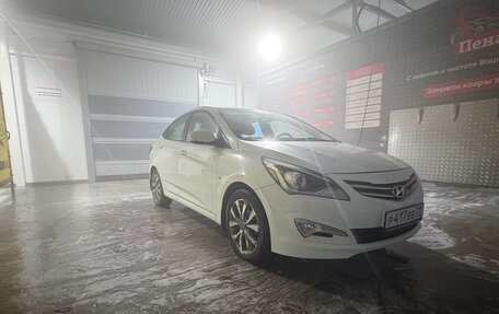 Hyundai Solaris II рестайлинг, 2015 год, 950 000 рублей, 23 фотография