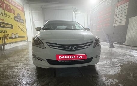 Hyundai Solaris II рестайлинг, 2015 год, 950 000 рублей, 26 фотография