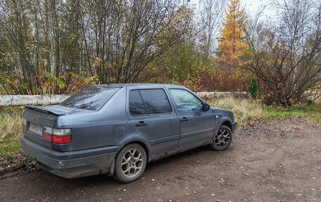 Volkswagen Vento, 1991 год, 2 000 000 рублей, 13 фотография