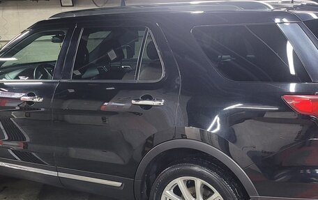 Ford Explorer V рестайлинг, 2016 год, 2 700 000 рублей, 5 фотография