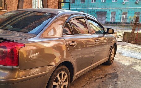 Toyota Avensis III рестайлинг, 2004 год, 750 000 рублей, 6 фотография