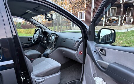 Hyundai H-1 II рестайлинг, 2011 год, 1 500 000 рублей, 10 фотография
