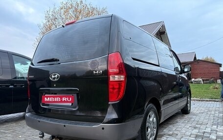 Hyundai H-1 II рестайлинг, 2011 год, 1 500 000 рублей, 7 фотография