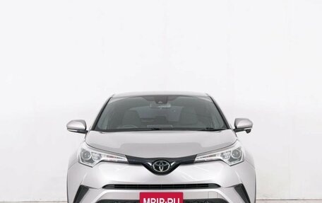 Toyota C-HR I рестайлинг, 2017 год, 1 869 000 рублей, 3 фотография