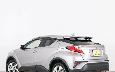 Toyota C-HR I рестайлинг, 2017 год, 1 869 000 рублей, 5 фотография