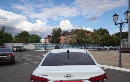 Hyundai Solaris II рестайлинг, 2018 год, 1 400 000 рублей, 3 фотография