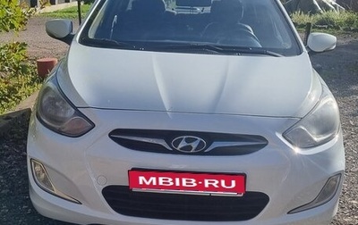 Hyundai Solaris II рестайлинг, 2012 год, 810 000 рублей, 1 фотография