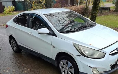 Hyundai Solaris II рестайлинг, 2013 год, 400 000 рублей, 1 фотография