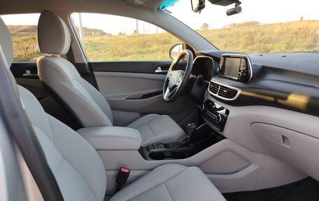 Hyundai Tucson III, 2020 год, 2 500 000 рублей, 24 фотография