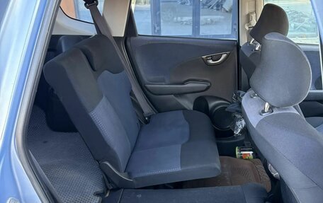 Honda Fit III, 2008 год, 650 000 рублей, 10 фотография
