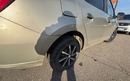 Renault Logan II, 2019 год, 750 000 рублей, 6 фотография