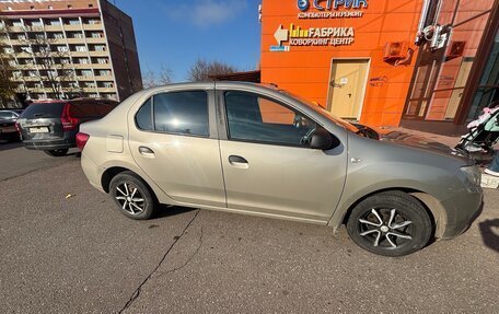 Renault Logan II, 2019 год, 750 000 рублей, 10 фотография