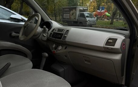 Nissan Micra III, 2005 год, 450 000 рублей, 11 фотография