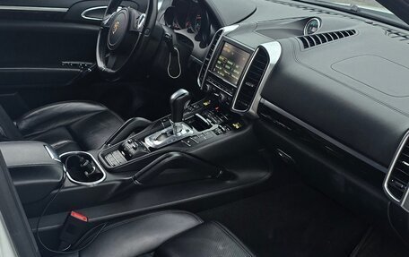 Porsche Cayenne III, 2012 год, 2 500 000 рублей, 10 фотография