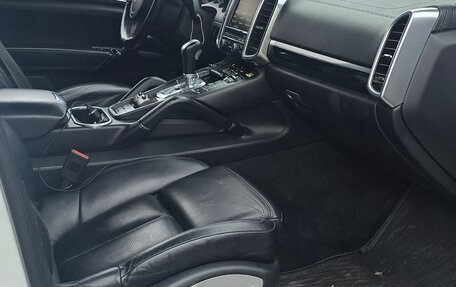Porsche Cayenne III, 2012 год, 2 500 000 рублей, 12 фотография