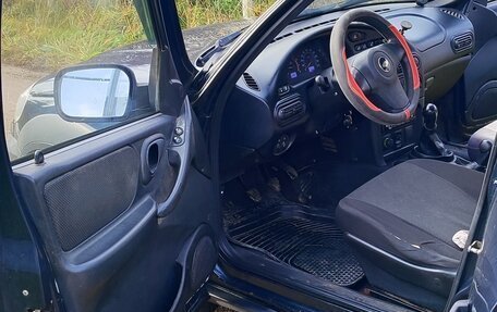 Chevrolet Niva I рестайлинг, 2011 год, 300 000 рублей, 21 фотография