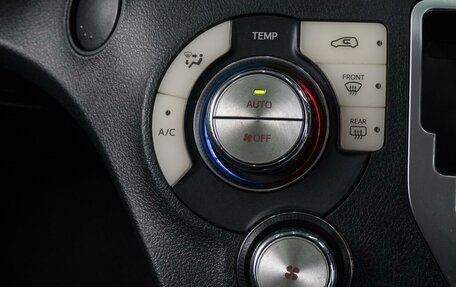 Toyota Sienta II, 2016 год, 1 250 000 рублей, 17 фотография