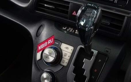 Toyota Sienta II, 2016 год, 1 250 000 рублей, 13 фотография