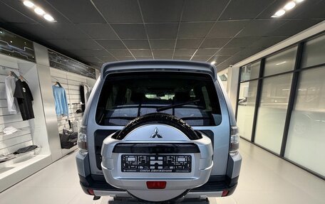 Mitsubishi Pajero IV рестайлинг 2, 2008 год, 1 425 000 рублей, 6 фотография